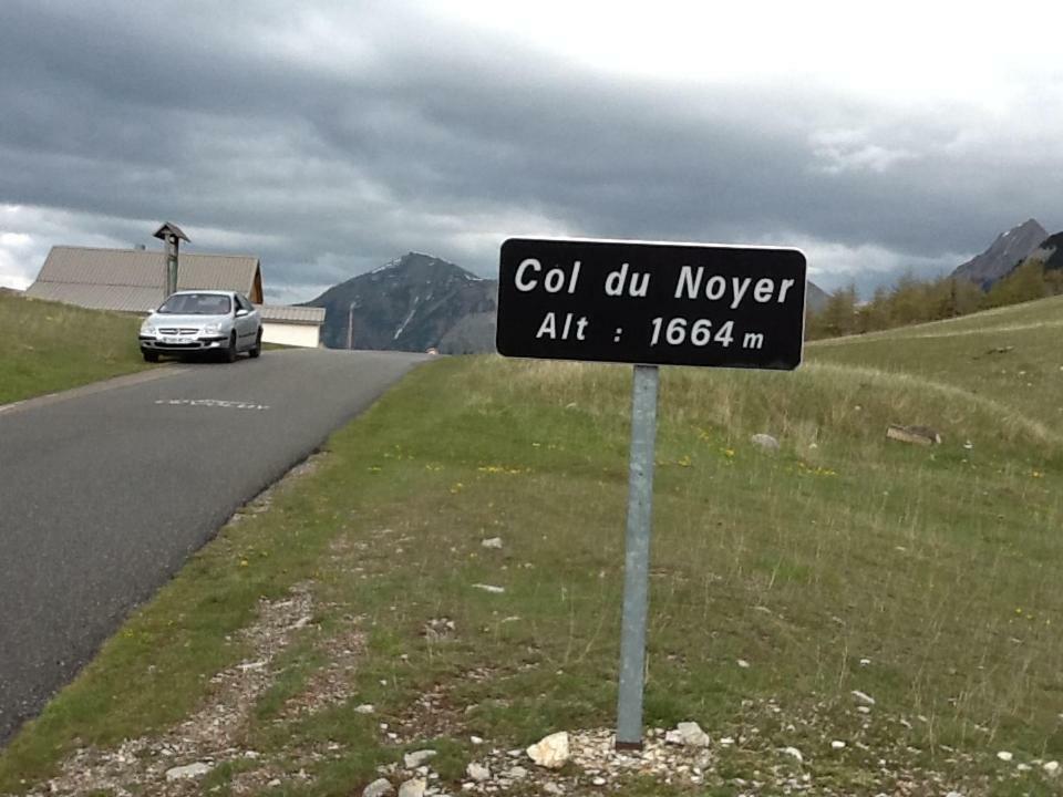 Ancolie 23 Les Chalets De Super D Saint-Étienne-en-Dévoluy エクステリア 写真